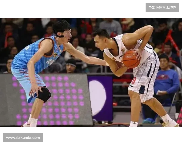 传奇中锋哈达迪永不言退坚守赛场背后信念与执着不老传说感人故事